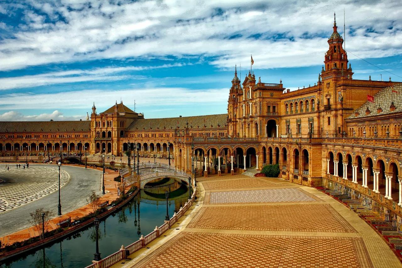 Plaza De Espana. Dreams Севилья Экстерьер фото